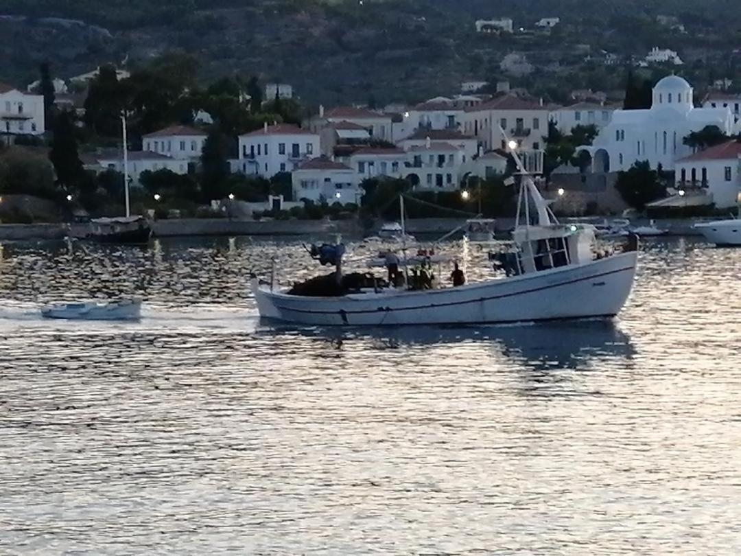 Sunblaze Studios1 Spetses Εξωτερικό φωτογραφία